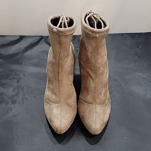 BAMBOO CHUNKY HEEL POINTED TOE WOMEN"S BOOTIE - Picture 2 of 15